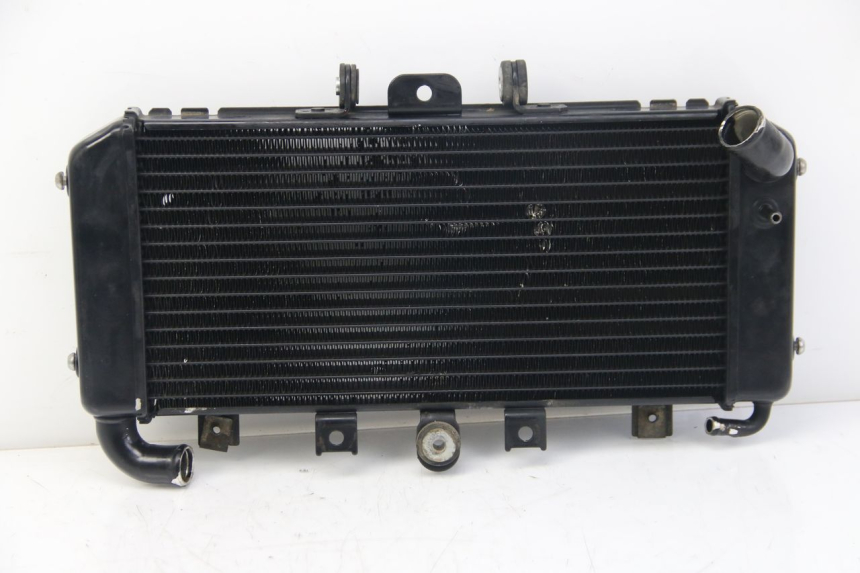 photo de RADIADOR YAMAHA FZS FAZER 600 (2001 - 2003) - Pontos de fixação