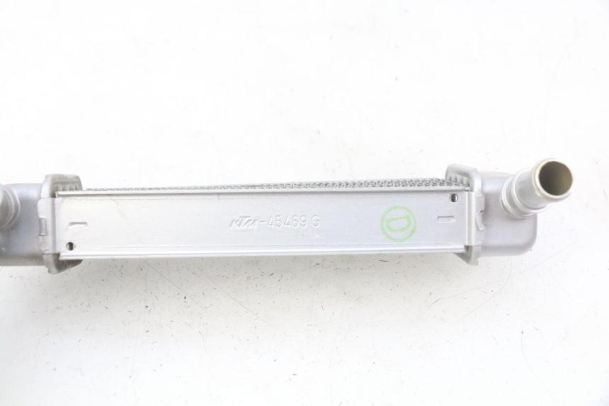 photo de RADIADOR ESQUERDO PEUGEOT LUDIX BLASTER 50 (2006 - 2014) - Detalhe da peça