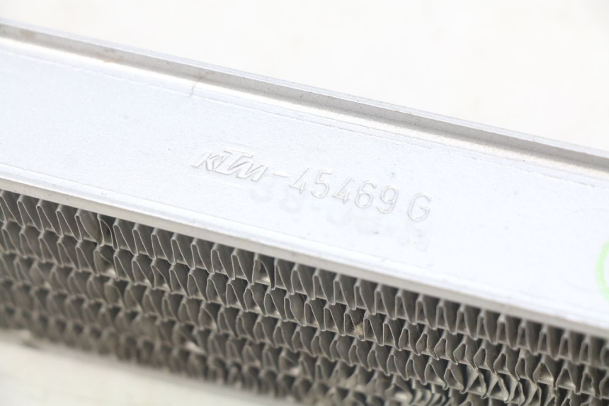 photo de RADIADOR ESQUERDO PEUGEOT LUDIX BLASTER 50 (2006 - 2014) - Zoom do estado de desgaste
