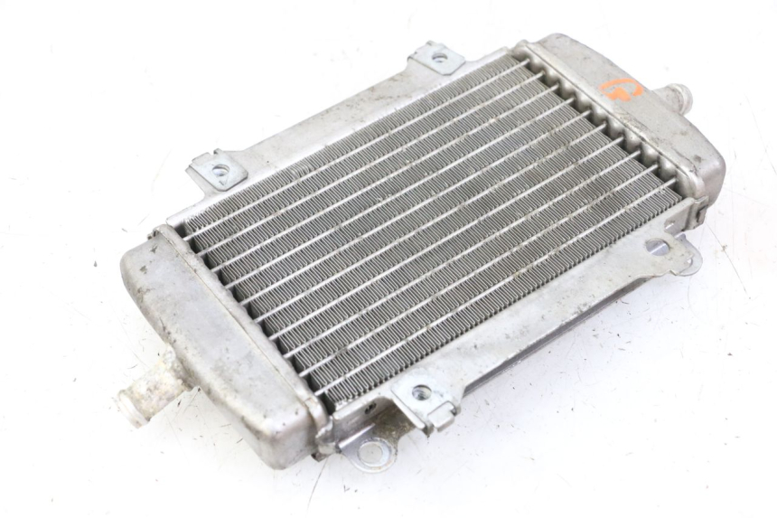 photo de RADIADOR ESQUERDO PIAGGIO VESPA GRANTURISMO 200 (2004 - 2005) - Ampliação técnica