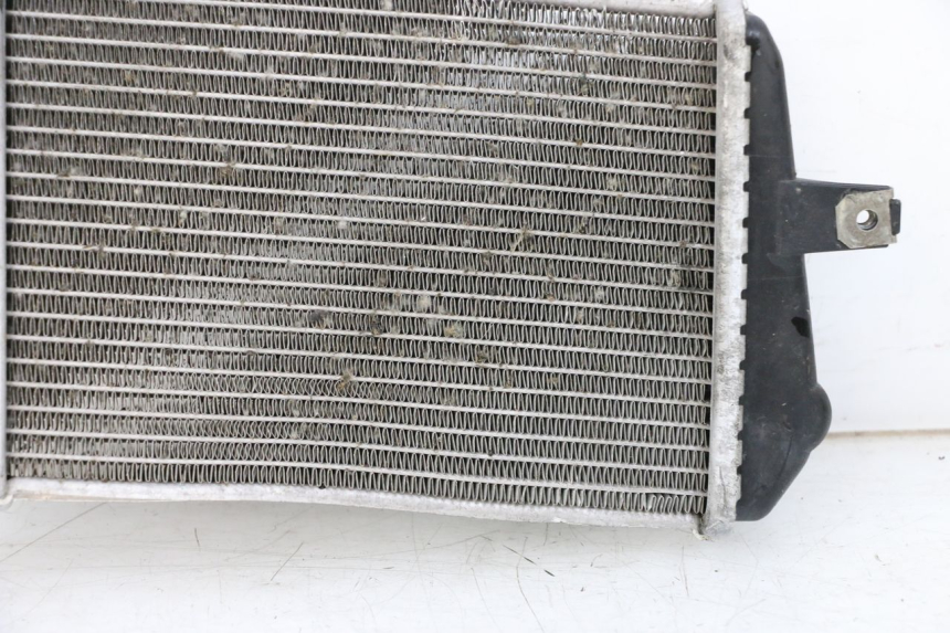 photo de RADIADOR ESQUERDO BMW R GS 1250 (2021 - 2024) - Pontos de fixação