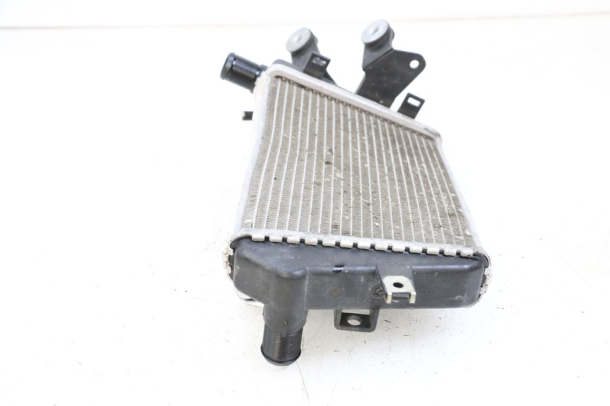 photo de RADIADOR ESQUERDO BMW R GS 1250 (2021 - 2024) - Marcações e referências