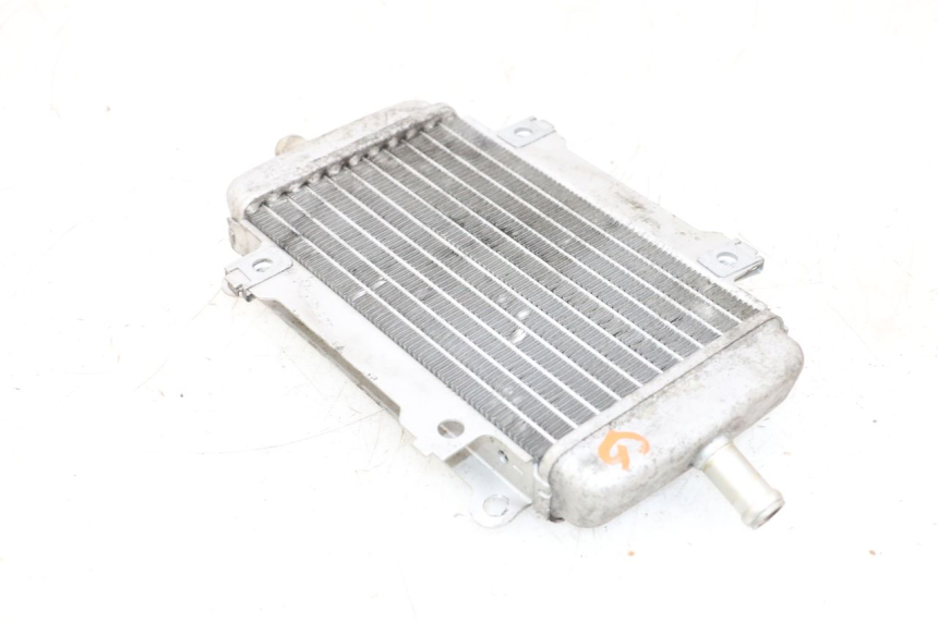 photo de RADIADOR ESQUERDO PIAGGIO VESPA GTS SUPER IE 125 (2009 - 2016) - Detalhe da peça