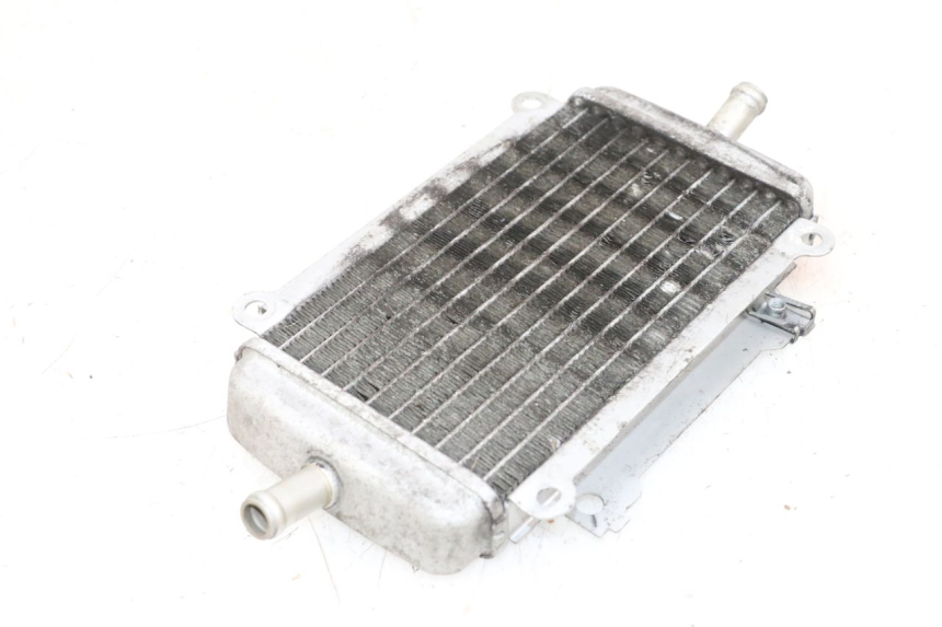 photo de RADIADOR ESQUERDO PIAGGIO VESPA GTS SUPER IE 125 (2009 - 2016) - Ampliação técnica