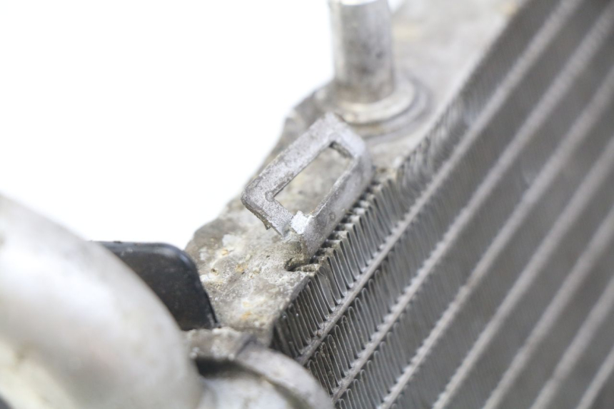 photo de RADIADOR ESQUERDO HONDA VFR FI RC46 800 (1998 - 2001) - Peça verificada