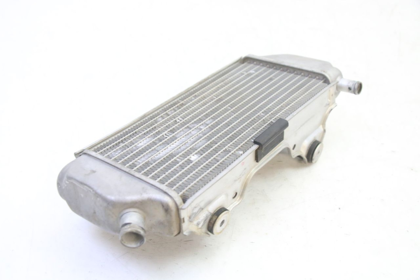 photo de RADIADOR ESQUERDO YAMAHA YZF YZ-F 450 (2014 - 2016) - Outro ângulo de visão
