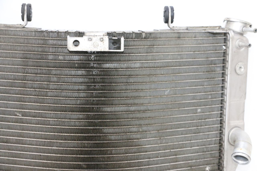 photo de RADIADOR SUZUKI GSXR GSX-R 1000 (2003 - 2004) - Detalhes característicos