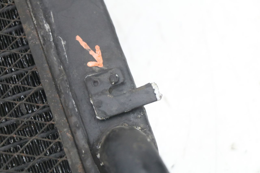 photo de RADIADOR KAWASAKI GTR 1000 (1994 - 2004) - Pontos de fixação