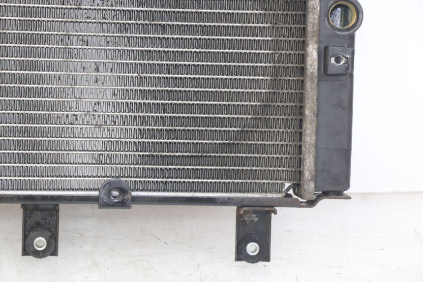 photo de RADIADOR SYM GTS EFI 125 (2012 - 2016) - Pontos de fixação