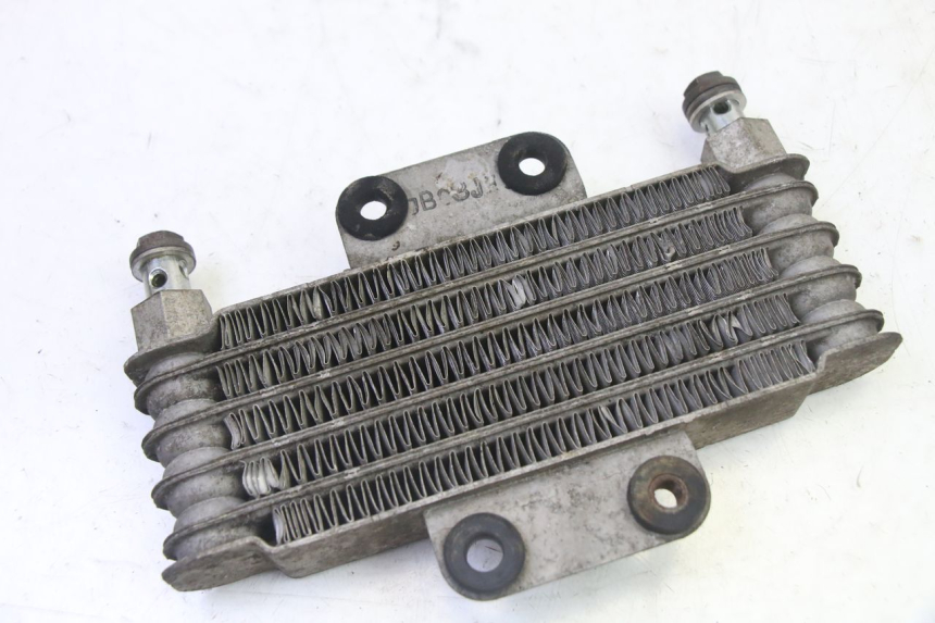 photo de RADIADOR DE ÓLEO HYOSUNG GV AQUILA 125 (2000 - 2009) - Pontos de fixação