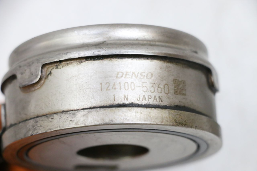 photo de RADIADOR DE ÓLEO SUZUKI BURGMAN EXECUTIVE ABS 650 (2006 - 2012) - Detalhe da peça