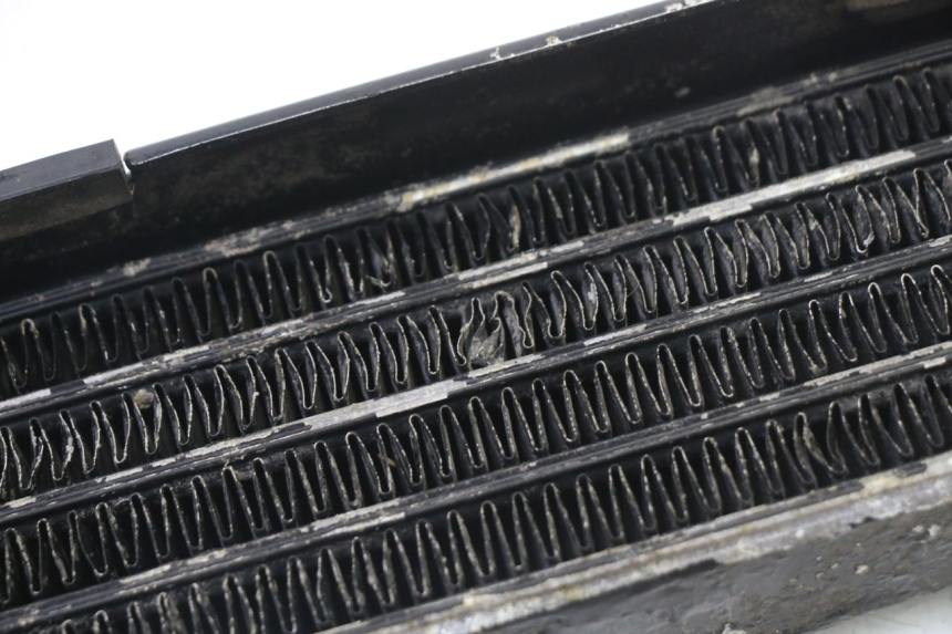 photo de RADIADOR DE ÓLEO YAMAHA FJ 36Y 1100 (1984 - 1985) - Zoom do estado de desgaste