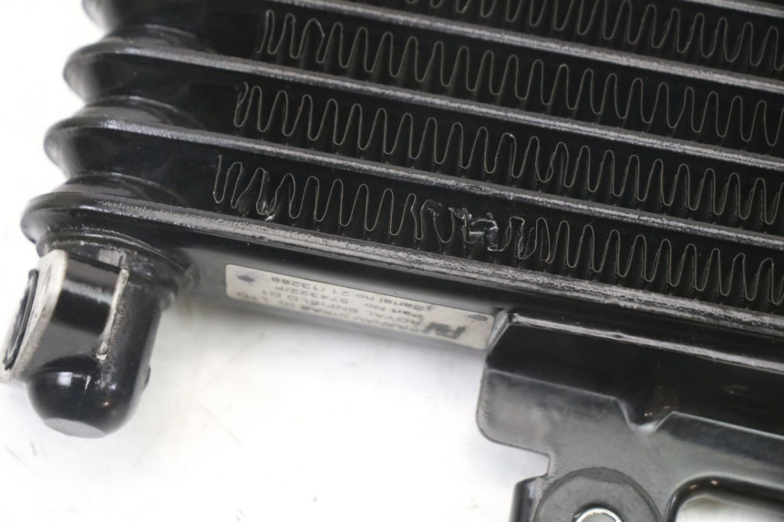 photo de RADIADOR DE ÓLEO ROYAL ENFIELD HYMALAYAN 410 (2016 - 2023) - Detalhe da peça