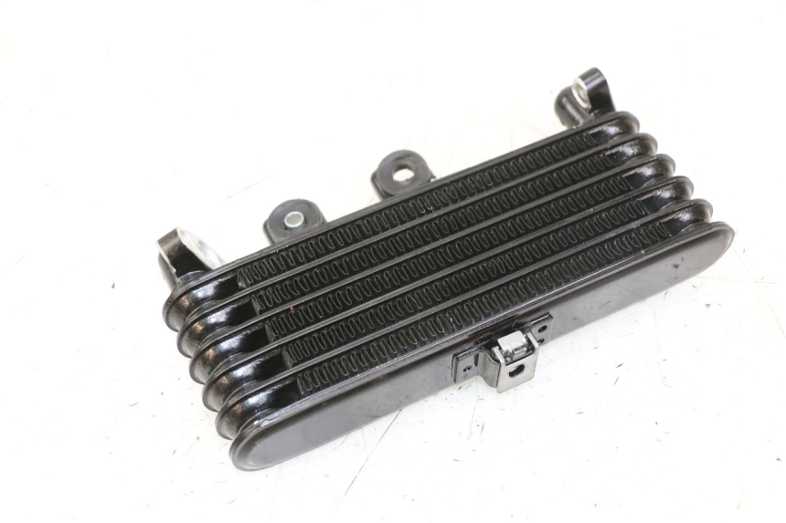 photo de RADIADOR DE ÓLEO ROYAL ENFIELD SCRAM 411 (2022 - 2024) - Outro ângulo de visão