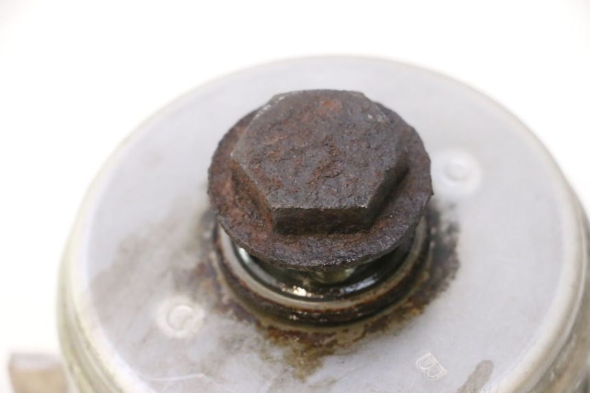 photo de RADIADOR DE ÓLEO YAMAHA YZF R6 600 (2008 - 2009) - Pontos de fixação