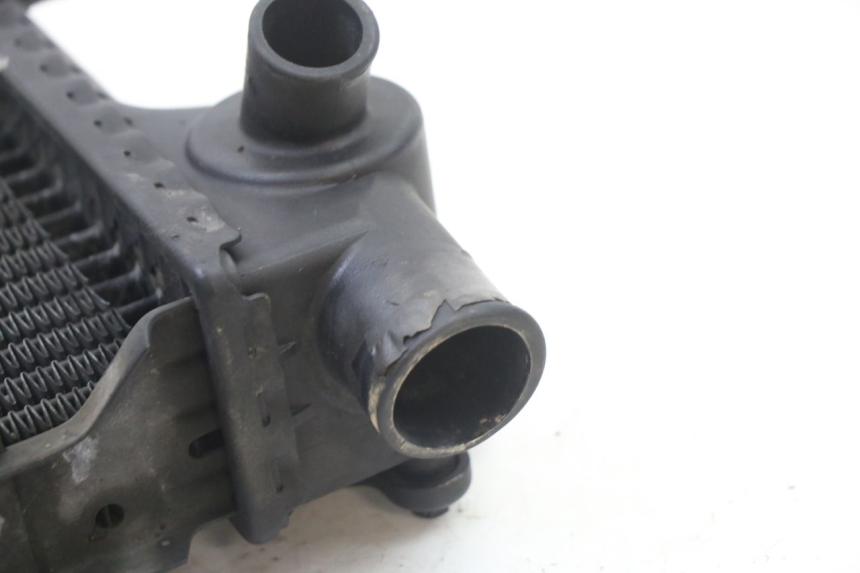 photo de RADIADOR BMW K 75 RT 750 (1989 - 1997) - Pontos de fixação