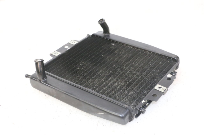 photo de RADIADOR PIAGGIO MP3 LT 400 (2007 - 2012) - Pontos de fixação