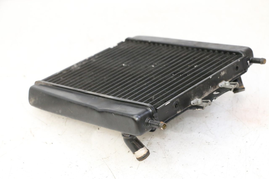 photo de RADIADOR PIAGGIO MP3 LT 300 (2010 - 2016) - Pontos de fixação