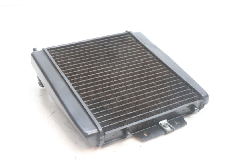 photo de RADIADOR PIAGGIO MP3 500 (2016 - 2018) - Vista de perto