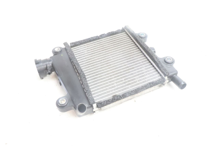 photo de RADIADOR YAMAHA N-MAX NMAX 125 (2021 - 2024) - Zoom do estado de desgaste