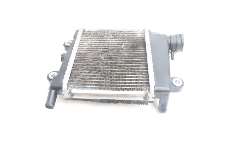 photo de RADIADOR YAMAHA N-MAX NMAX 125 (2021 - 2024) - Marcações e referências