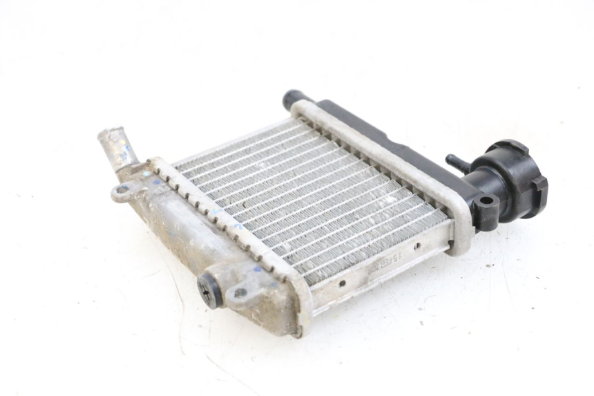 photo de RADIADOR YAMAHA NEOS NEO'S 4T 50 (2008 - 2016) - Outro ângulo de visão