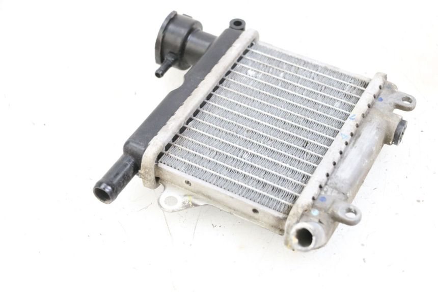 photo de RADIADOR YAMAHA NEOS NEO'S 4T 50 (2008 - 2016) - Ampliação técnica