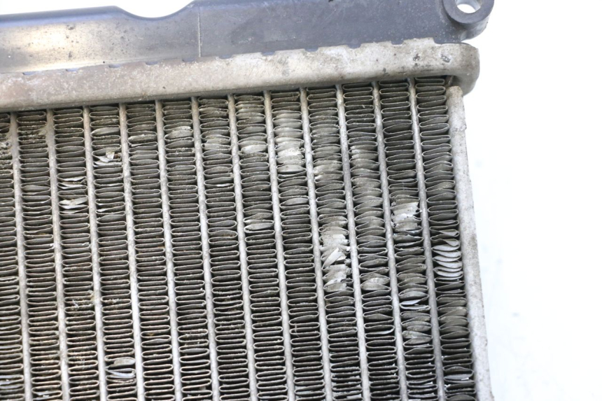 photo de RADIADOR YAMAHA NEOS NEO'S 4T 50 (2008 - 2016) - Zoom do estado de desgaste