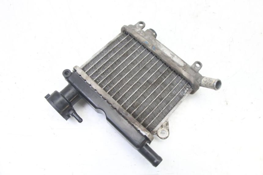 photo de RADIADOR MBK OVETTO 4T 50 (2008 - 2016) - Detalhe da peça