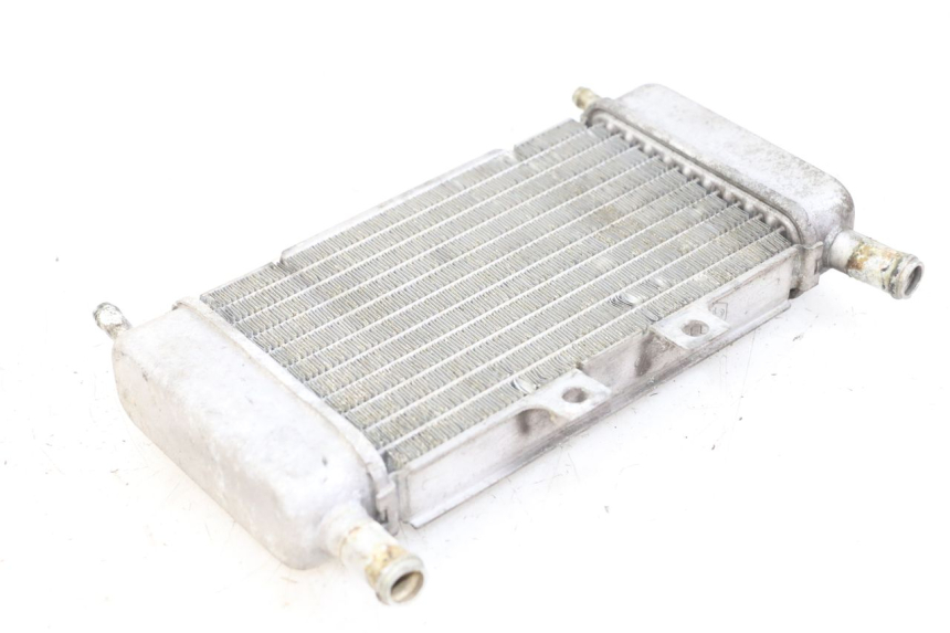 photo de RADIADOR GILERA RUNNER LC 50 (1997 - 1998) - Detalhe da peça