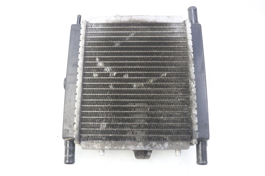 photo de RADIADOR PEUGEOT SATELIS COMPRESSOR K15 125 (2006 - 2009) - Pontos de fixação