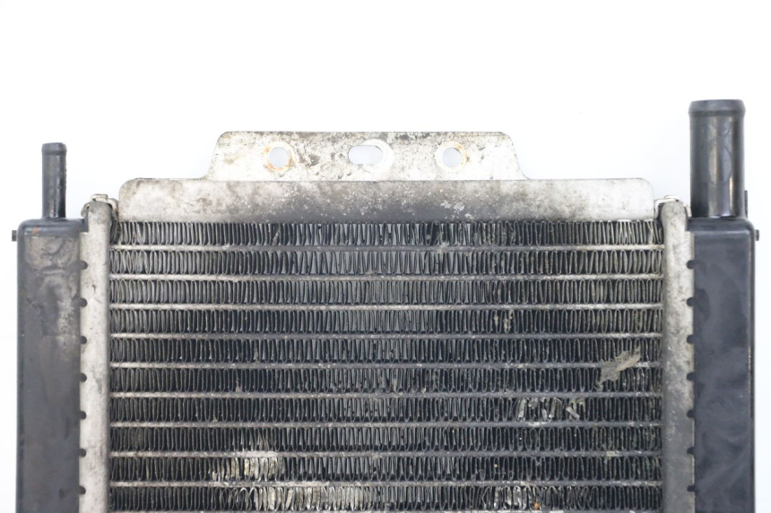 photo de RADIADOR PEUGEOT SATELIS 125 (2006 - 2009) - Pontos de fixação