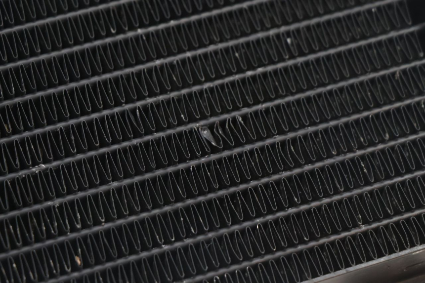 photo de RADIADOR PEUGEOT SPEEDFIGHT LC 50 (1996 - 2002) - Detalhe da peça