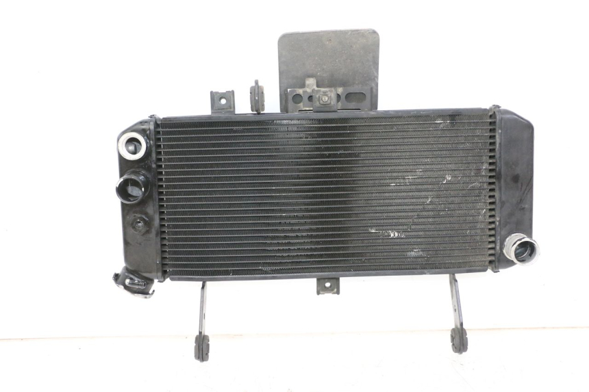 photo de RADIADOR SUZUKI SV S 650 (2003 - 2009) - Pontos de fixação
