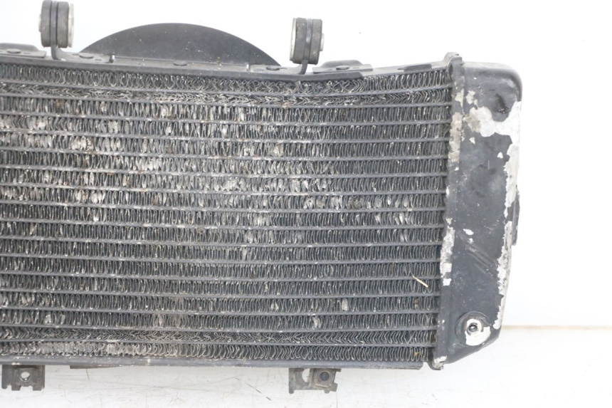 photo de RADIADOR YAMAHA TDM ABS 900 (2002 - 2014) - Detalhes característicos