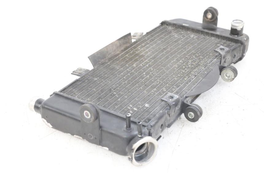 photo de RADIADOR YAMAHA TDM ABS 900 (2002 - 2014) - Pontos de fixação