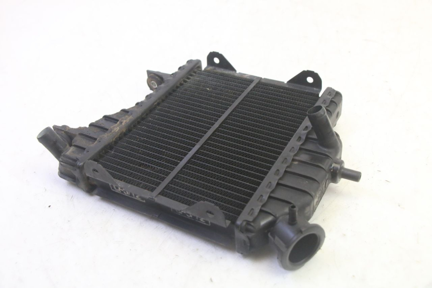 photo de RADIADOR YAMAHA TZR 50 (2008 - 2016) - Ampliação técnica