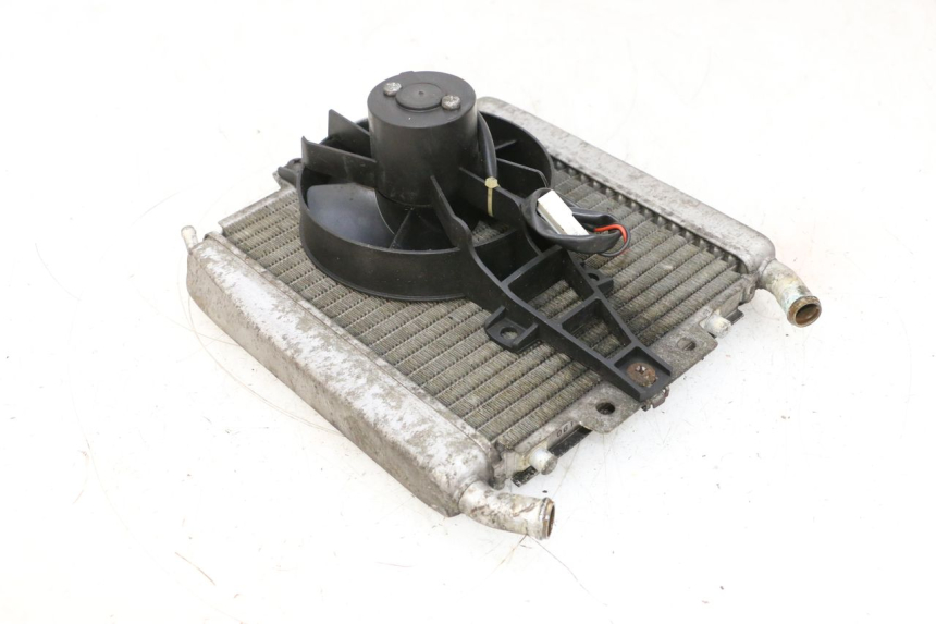 photo de RADIADOR PIAGGIO X8 125 (2004 - 2007) - Pontos de fixação