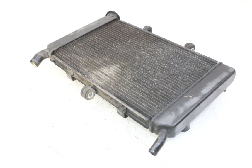 photo de RADIADOR YAMAHA XJ6 ABS 600 (2008 - 2016) - Pontos de fixação