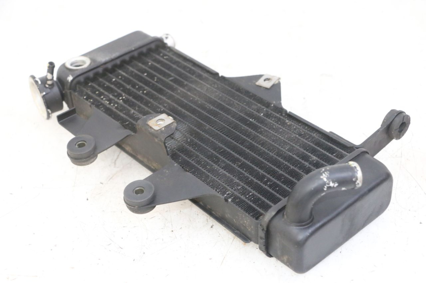 photo de RADIADOR HONDA XLV VARADERO 125 (2000 - 2006) - Pontos de fixação