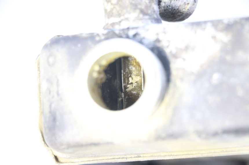photo de RADIADOR PEUGEOT XP6 50 (1997 - 2003) - Detalhe da peça