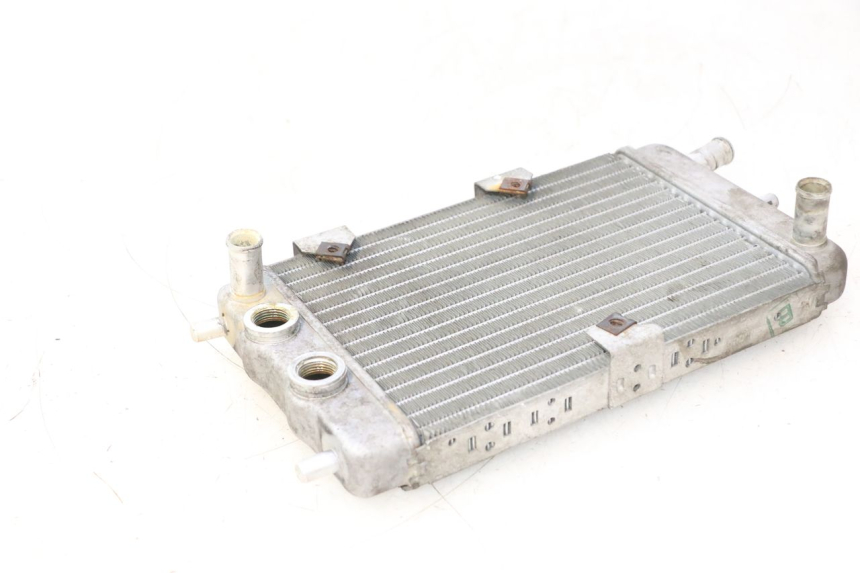photo de RADIADOR YAMAHA YP MAJESTY 125 (2007 - 2010) - Zoom do estado de desgaste