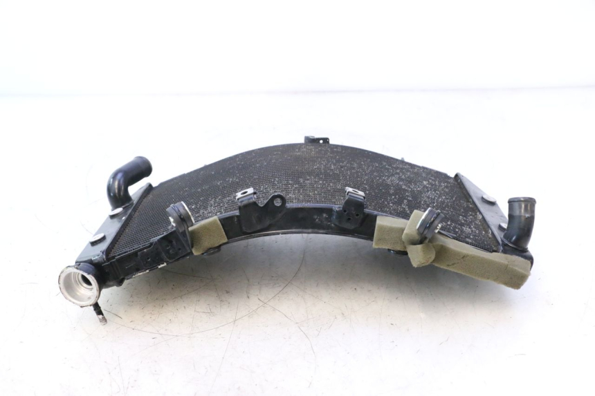 photo de RADIADOR YAMAHA YZF R6 600 (2008 - 2009) - Inspeção visual