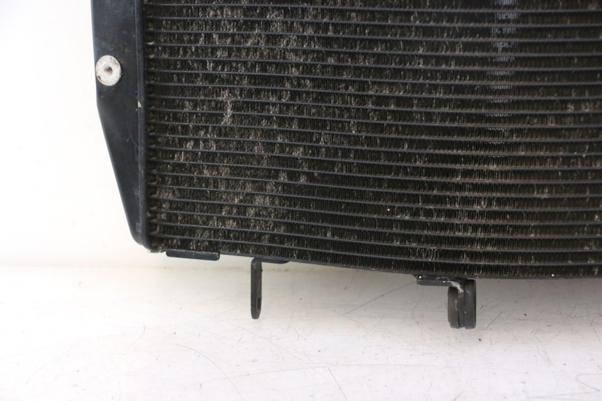 photo de RADIADOR YAMAHA YZF R6 600 (2008 - 2009) - Estado da superfície