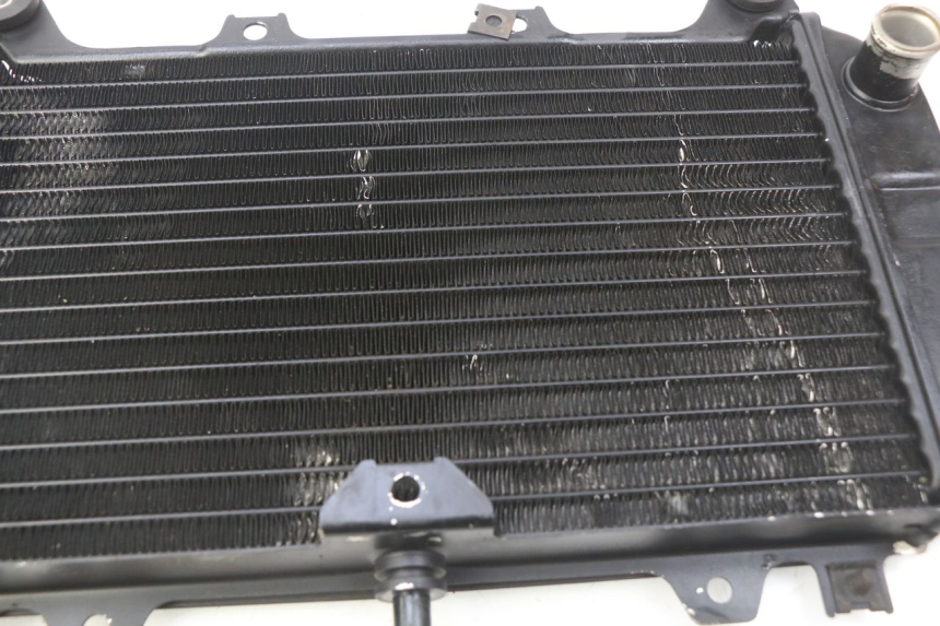 photo de RADIADOR KAWASAKI ZZR 600 (1995 - 2004) - Detalhe da peça