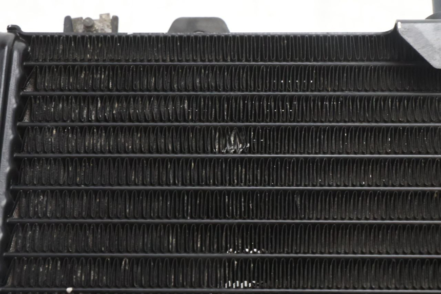 photo de RADIADOR KAWASAKI ZZR 600 (1995 - 2004) - Detalhe da peça