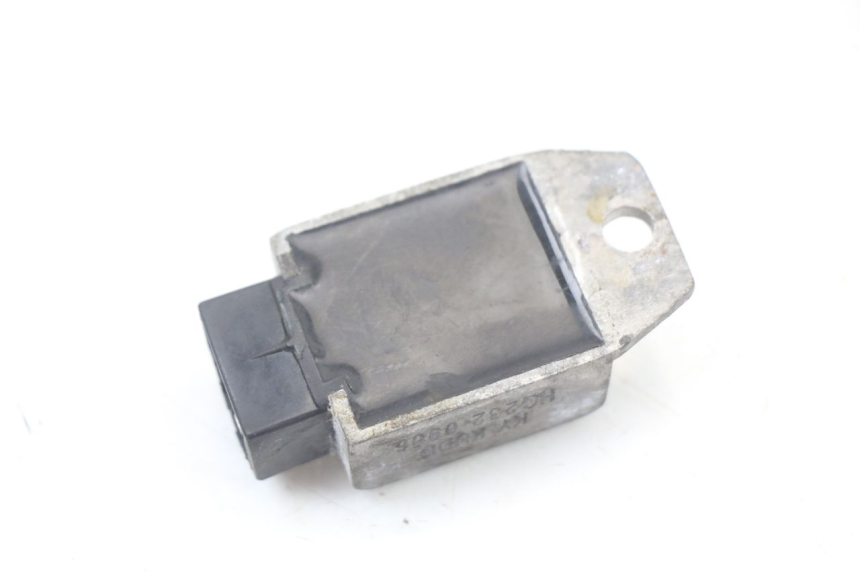 photo de REGULADOR DE CARGA KYMCO AGILITY PREMIUM 50 (2007 - 2010) - Ampliação técnica