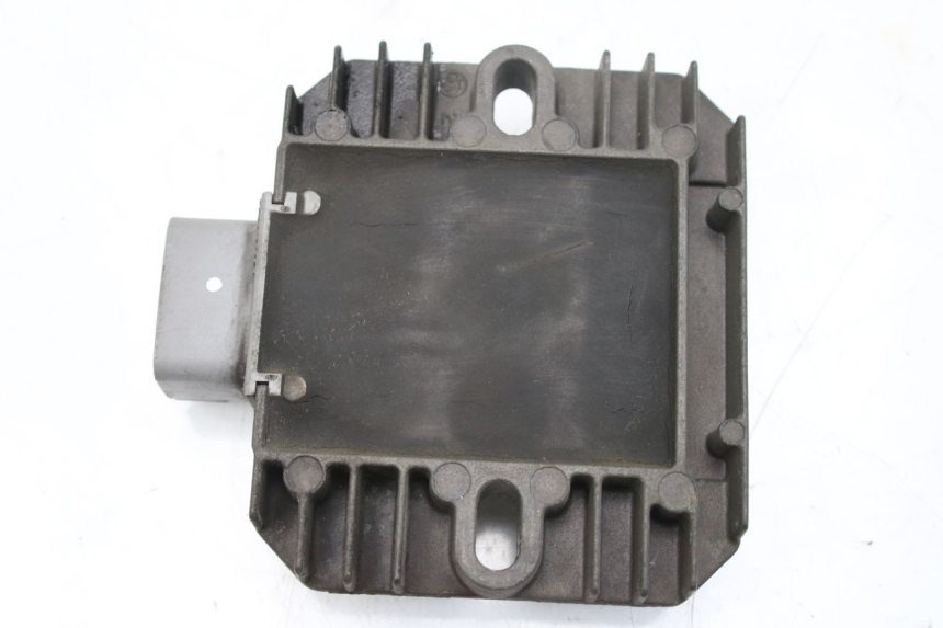 photo de REGULADOR DE CARGA SUZUKI AN BURGMAN 400 (2006 - 2010) - Detalhe da peça