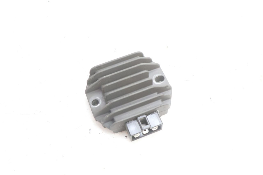 photo de REGULADOR DE CARGA APRILIA ATLANTIC S 125 (2010 - 2013) - Vista principal