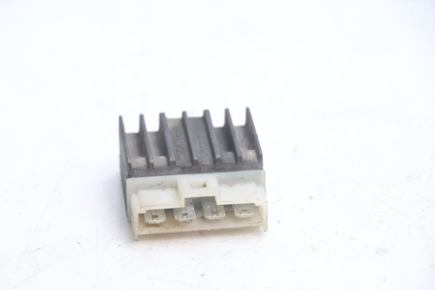 photo de REGULADOR DE CARGA MBK BOOSTER SPIRIT 50 (1996 - 1999) - Zoom do estado de desgaste
